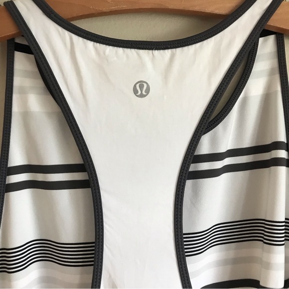 Lululemon Blissed Out Tank Dress Mini Racerback White Black Stripes Lightweight - Picture 7 of 8
